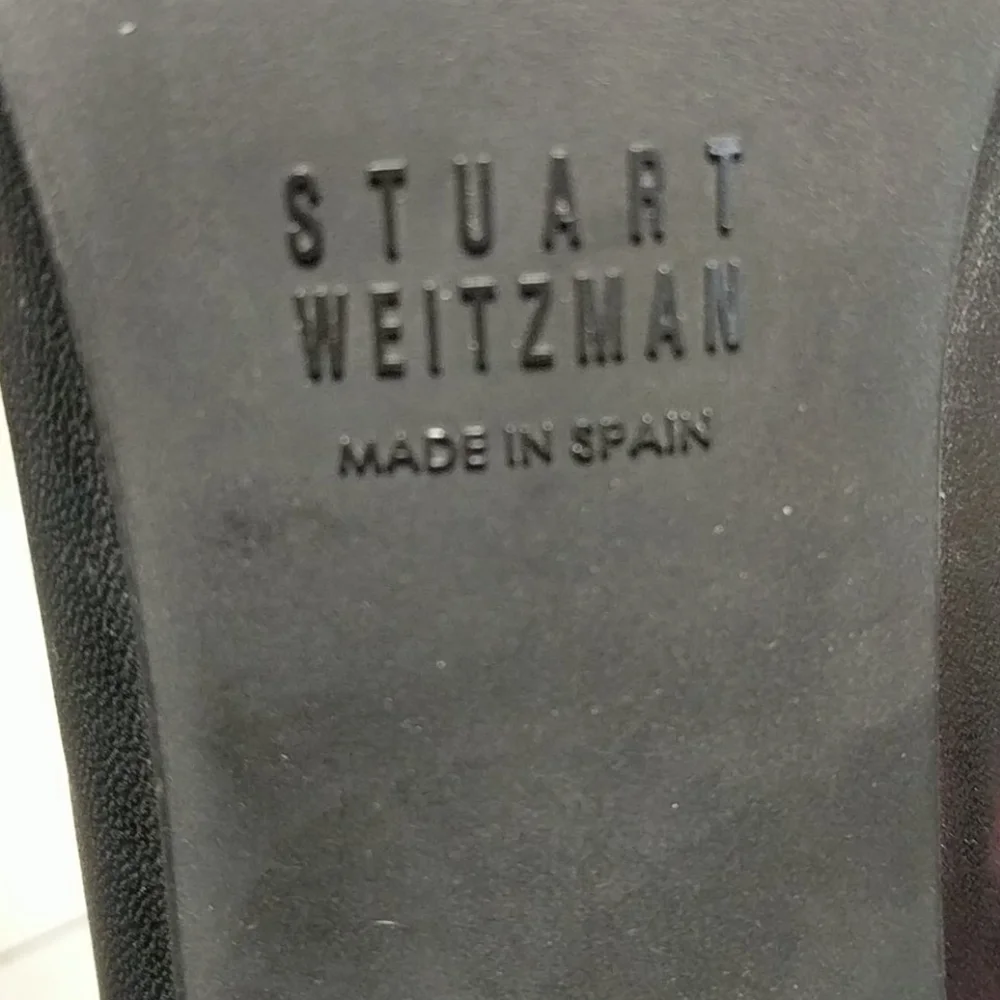 Stuart Weitzman leather w/ patent leather heels - Picture 9 of 9